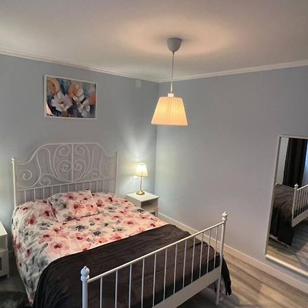 Apartamento Turistico Plaza III Monforte De Lemos Zewnętrze zdjęcie