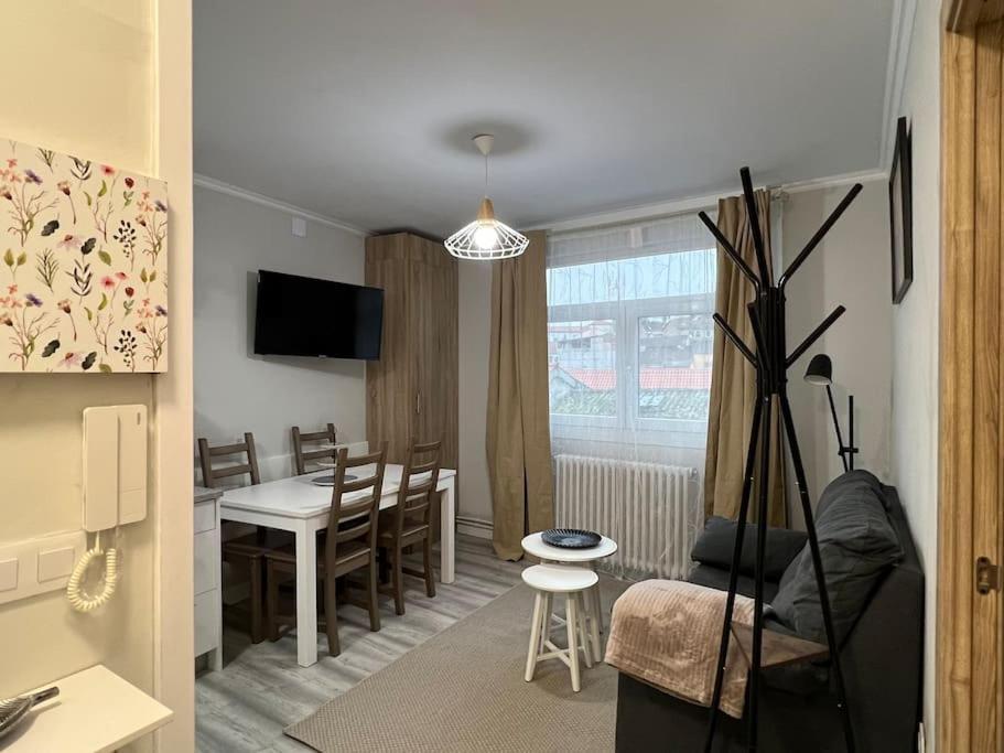 Apartamento Turistico Plaza III Monforte De Lemos Zewnętrze zdjęcie