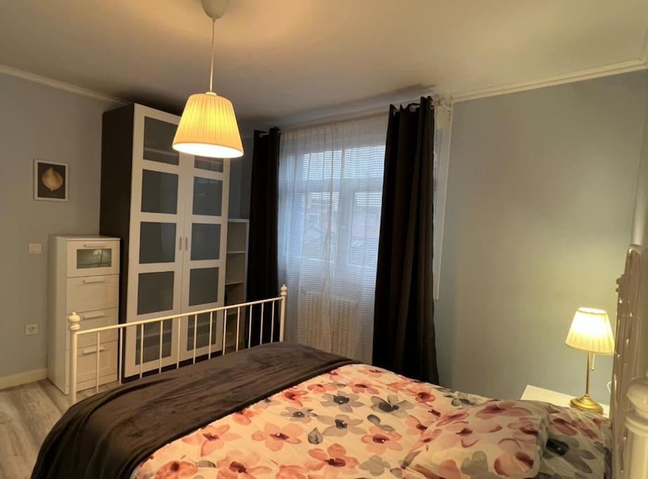 Apartamento Turistico Plaza III Monforte De Lemos Zewnętrze zdjęcie
